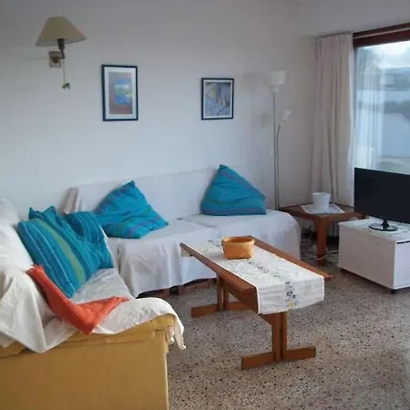 Sleeps 6 Wifi Apartment Famara